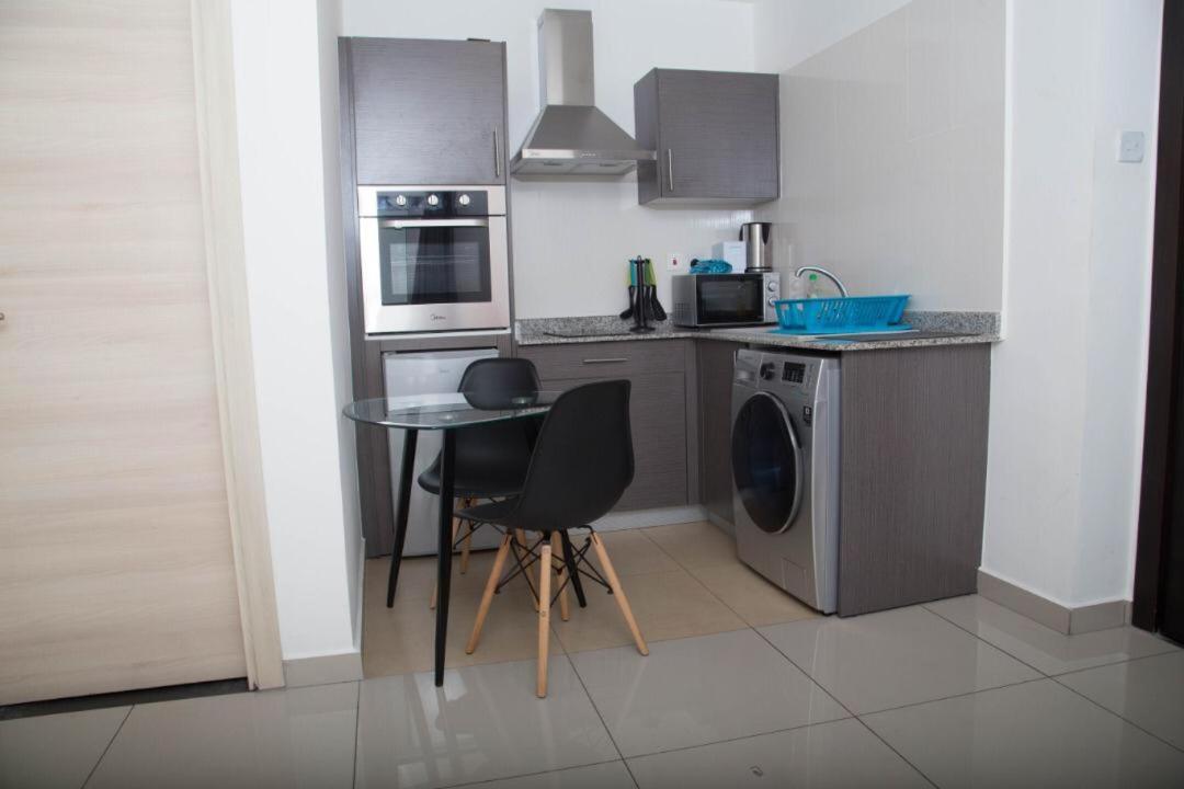 The Gallery Luxury Apartments Acra Exterior foto